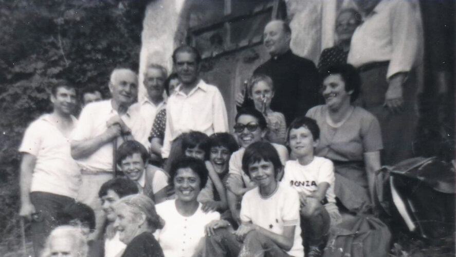Nolezzo-1973,-la-prima-messa-all'alpe,-celebrata-da-don-Italo-Ghidoni2