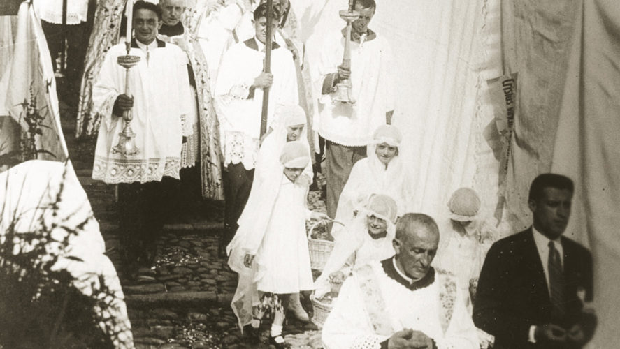 Cossogno_processione