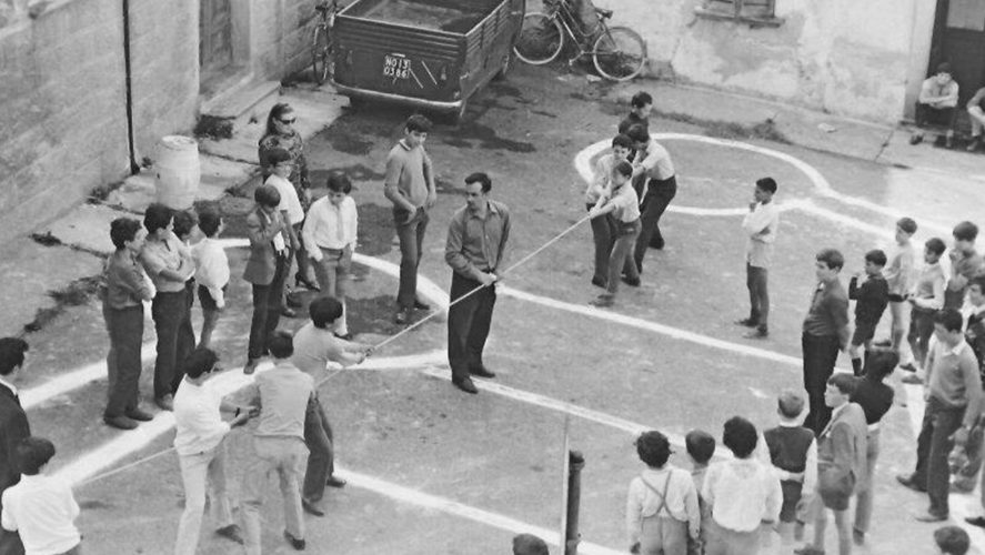 Vogogna_Giochi-in-piazza