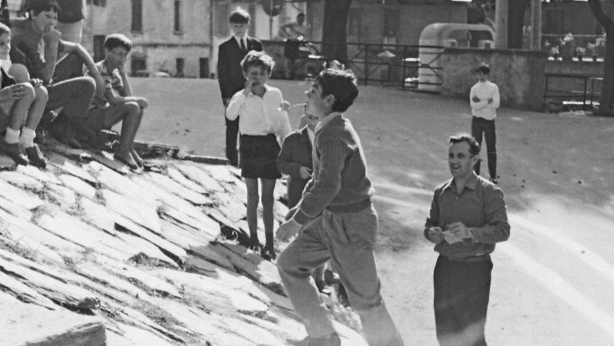 Vogogna_Giochi-in-piazza(1)