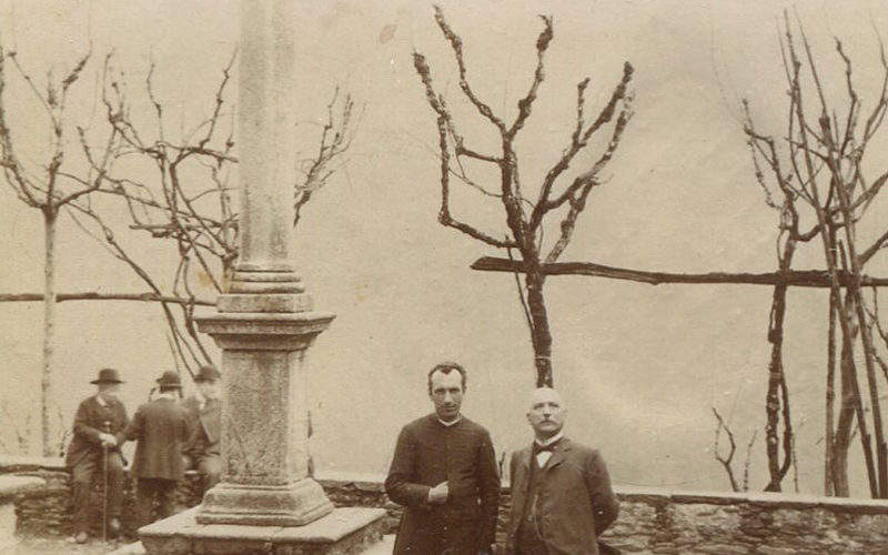 Caprezzo_Parroco