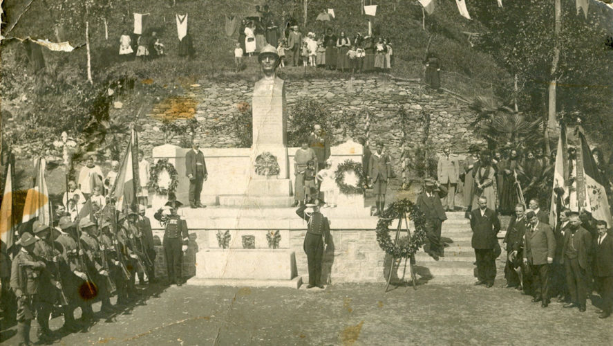 Caprezzo_monumento-caduti-1924-inaugurazione