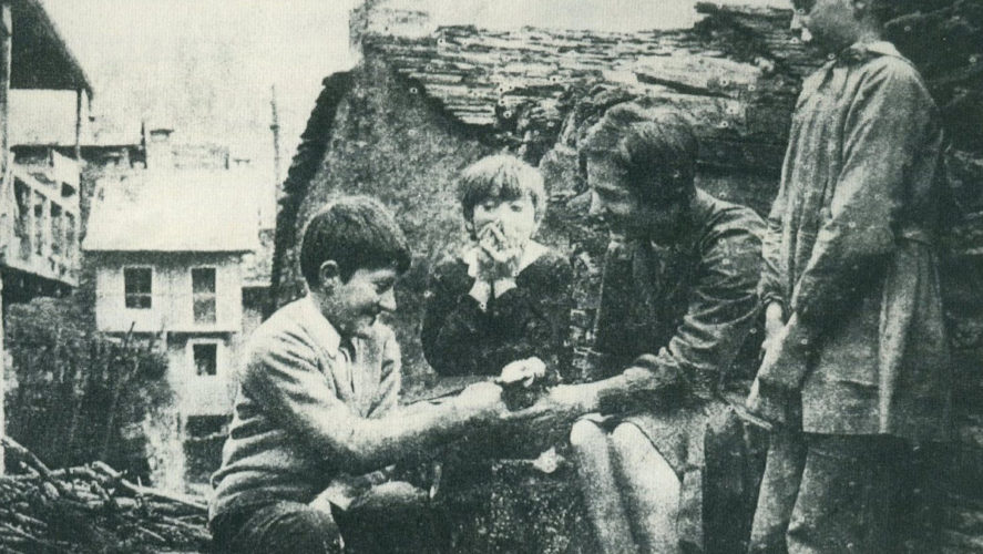Cossogno_3-scolari-Cicogna-1969