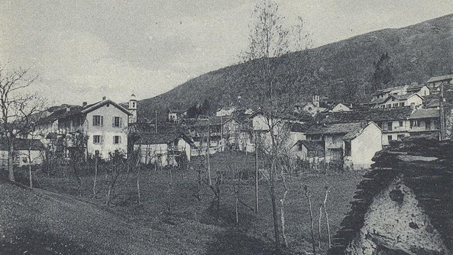 Miazzina_La-piazza-1942